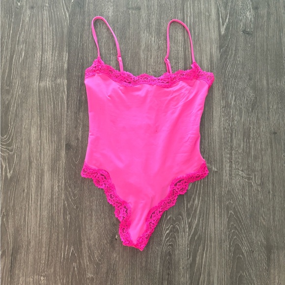 SKIMS Tops - XS SKIMS